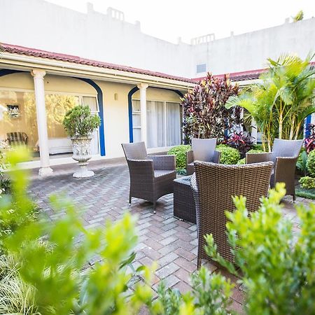 Santorini Guesthouse East London Exterior foto
