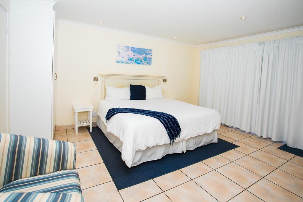 Santorini Guesthouse East London Exterior foto